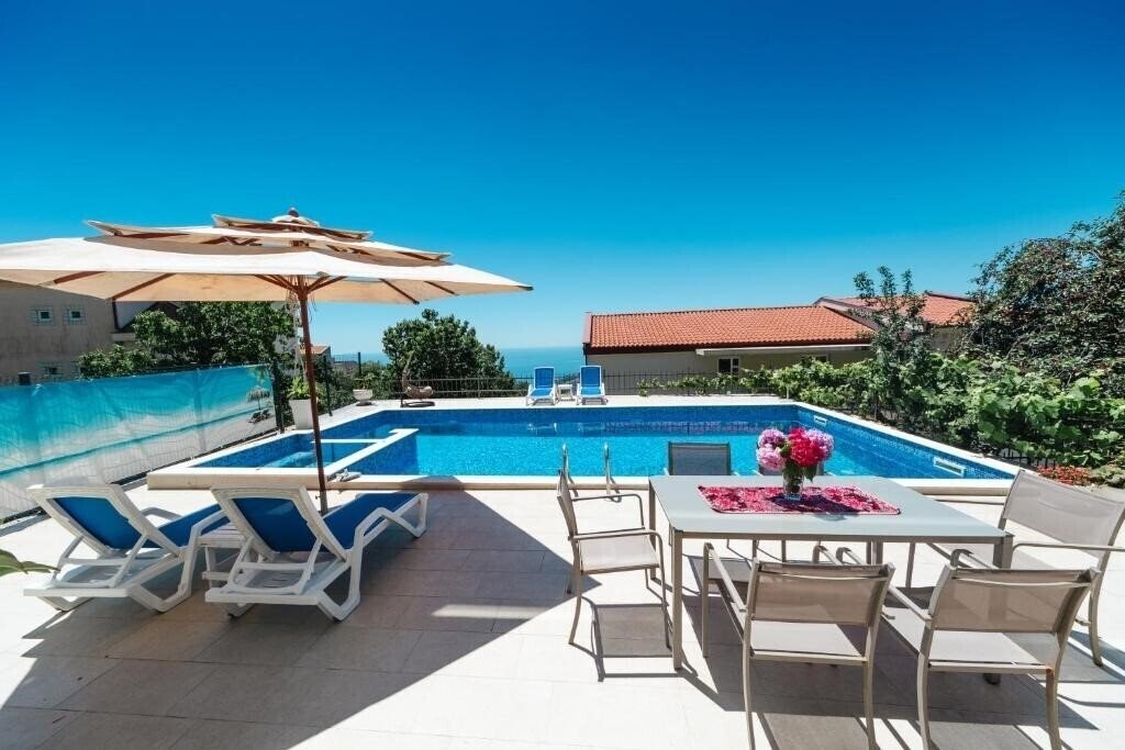 Картинка White Beauty Villa 4*