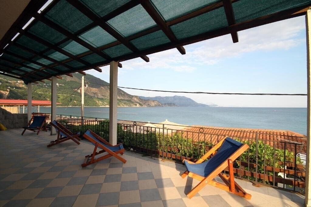 Готель Savina Apartments 3*