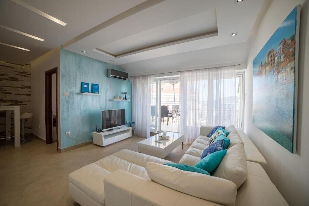 Готель Natalia Apartman 3*