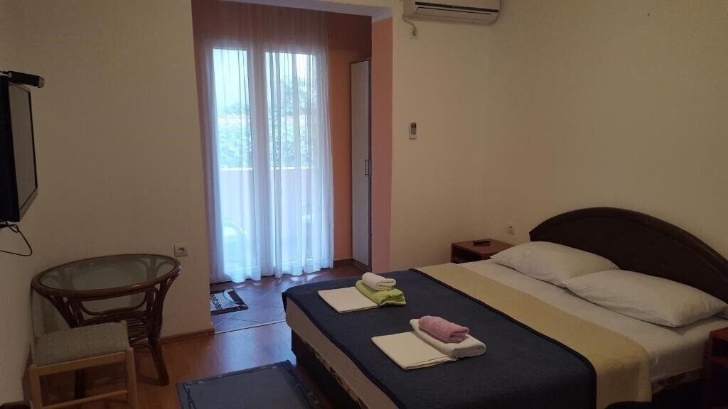 Готель Sobe Jana Apartments 3*