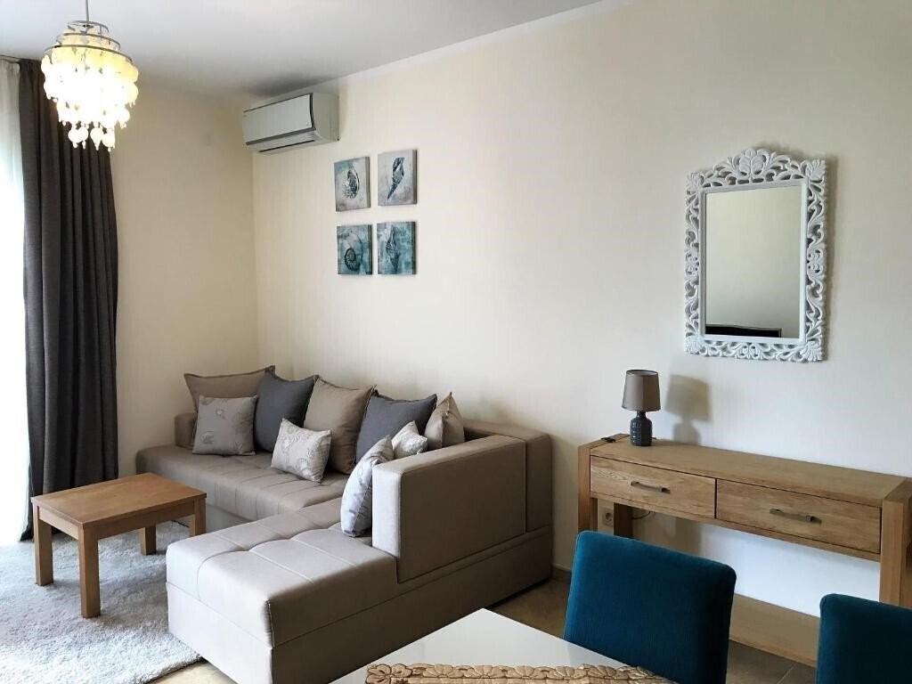 Отель Viola Di Mare Apartments 4*