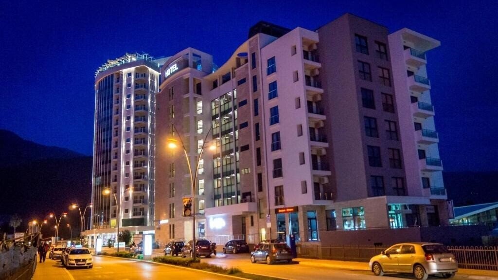 Отель Luxury Budva Center Apartments 4*