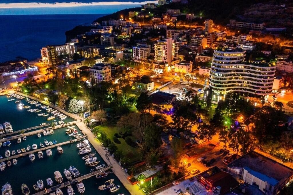 Изображение Royal Montesun Apartments 4*