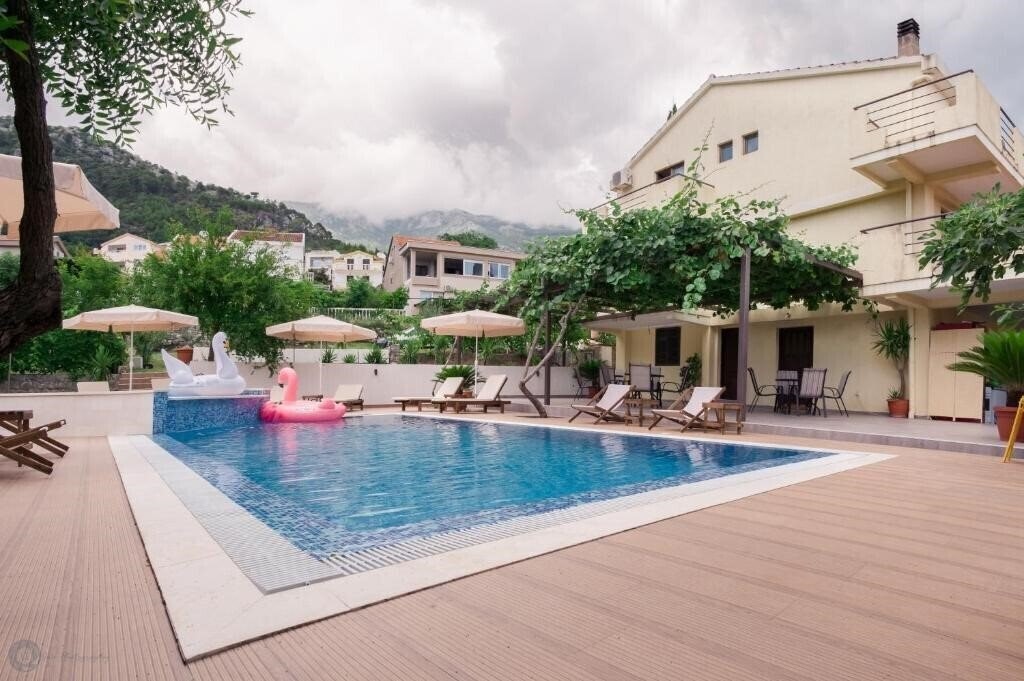 Готель Apartments Matej 3*