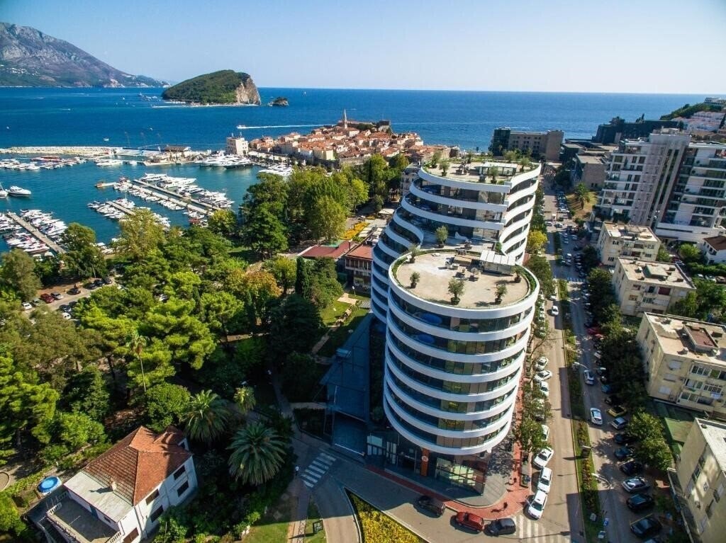 Картинка Royal Gardens Paradise Apartments 4*