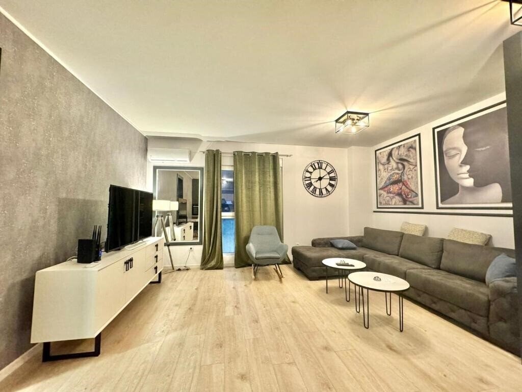 Фотографія Modern One Bedroom Apartment 3*