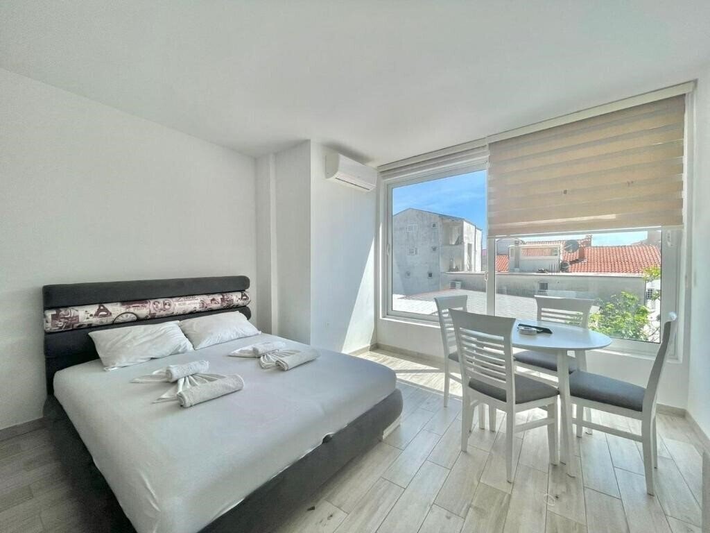 Фото Bucanero Apartments Budva 3*