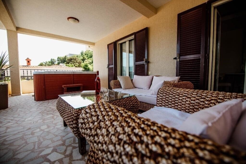 Фото Villa Danigo 4*