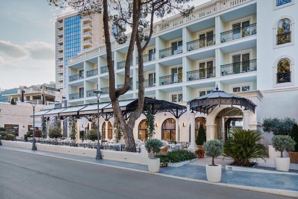 Фото Crowne Plaza Budva by Ihg 5*