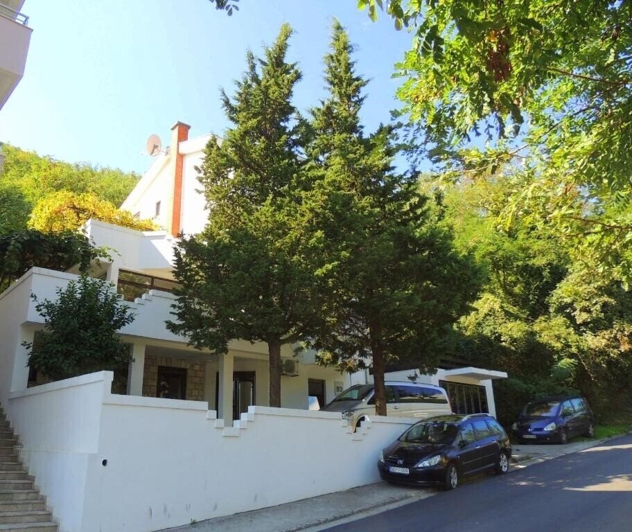 Отель Villa Budvanka 3*