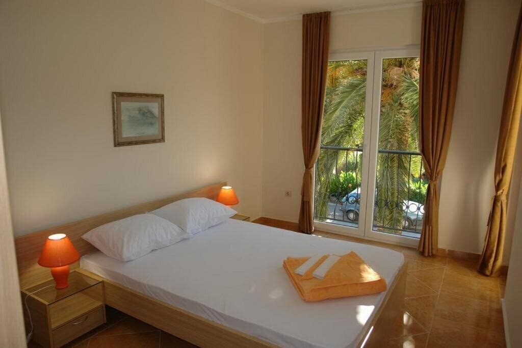Фото Villa Franeta Apartments 4*
