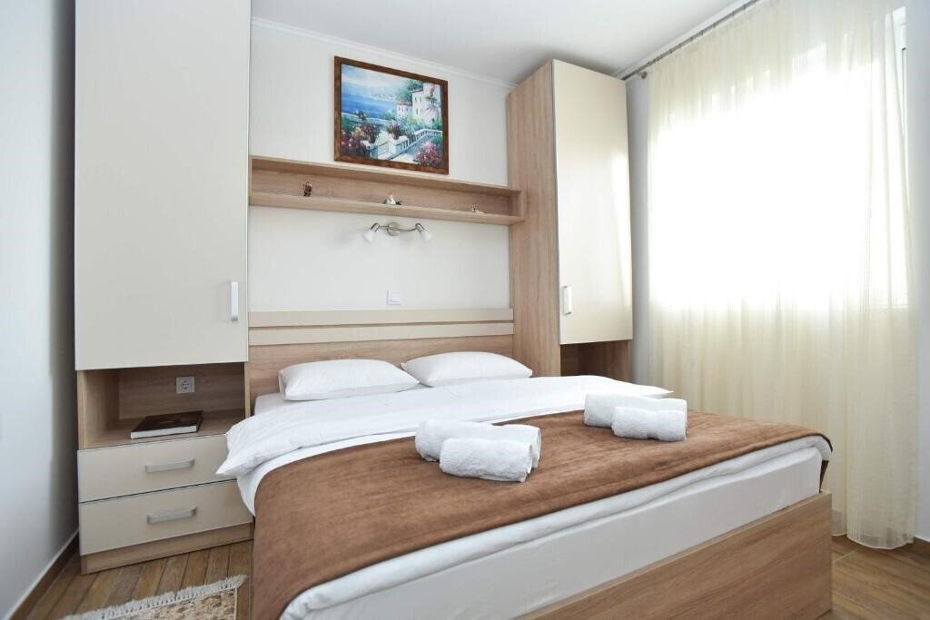 Картинка Royal Private Apartments вилла
