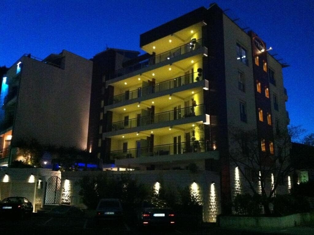 Готель Villa M Palace 4*