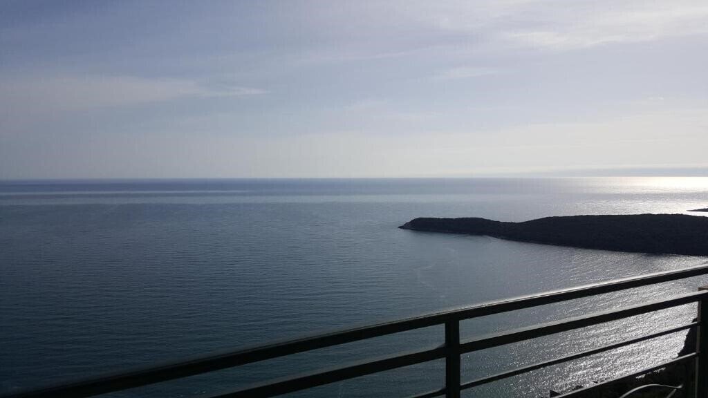 Картинка Light House Budva 3*