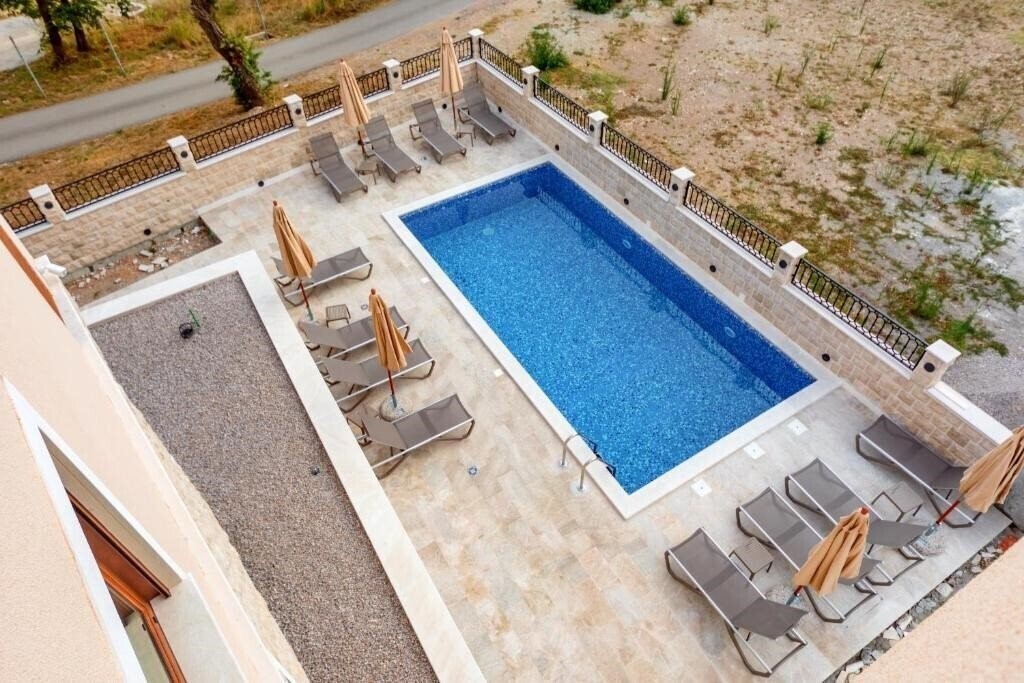 Картинка Luxury Apartments Queen 4*