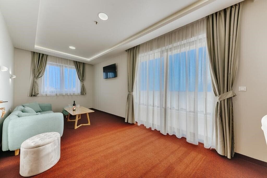 Фото BH Hotel 3*
