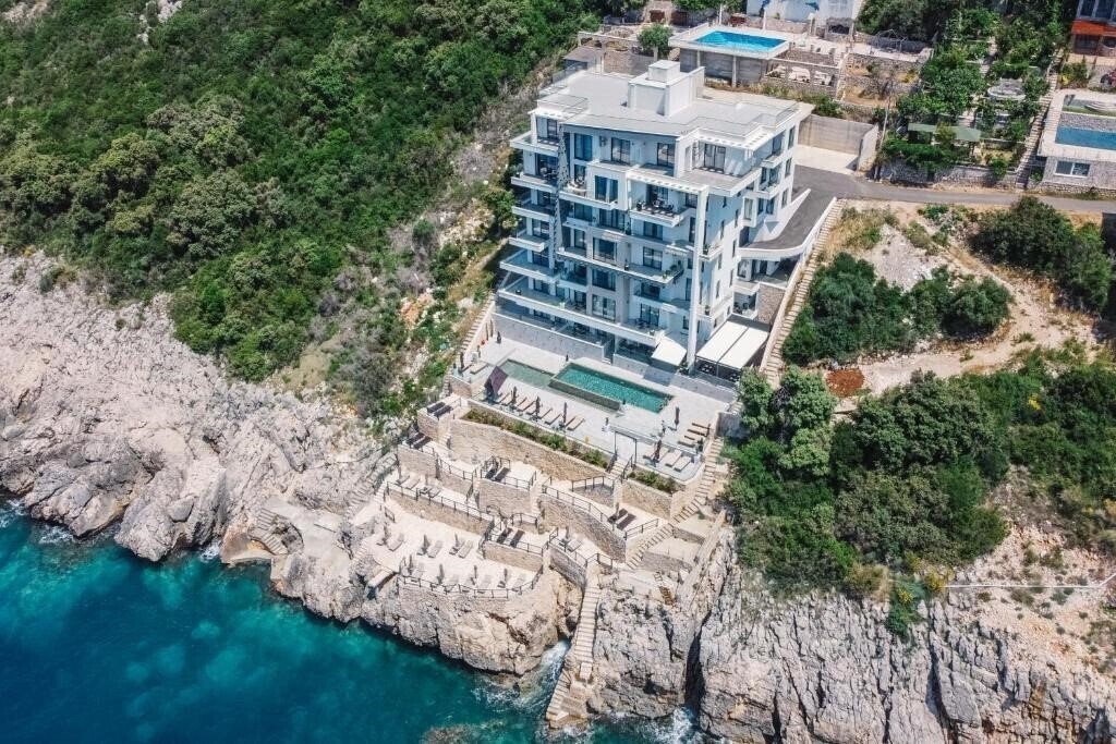 Отель Dollaku Apartments 4*