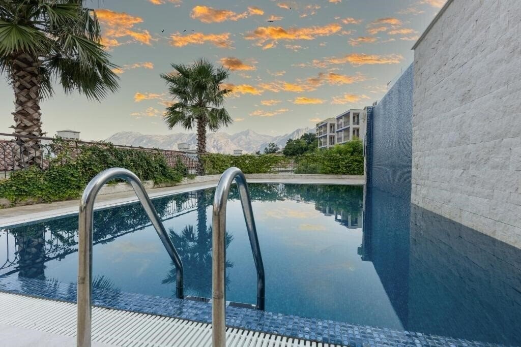 Фото Allure Palazzi Kotor Bay 5*
