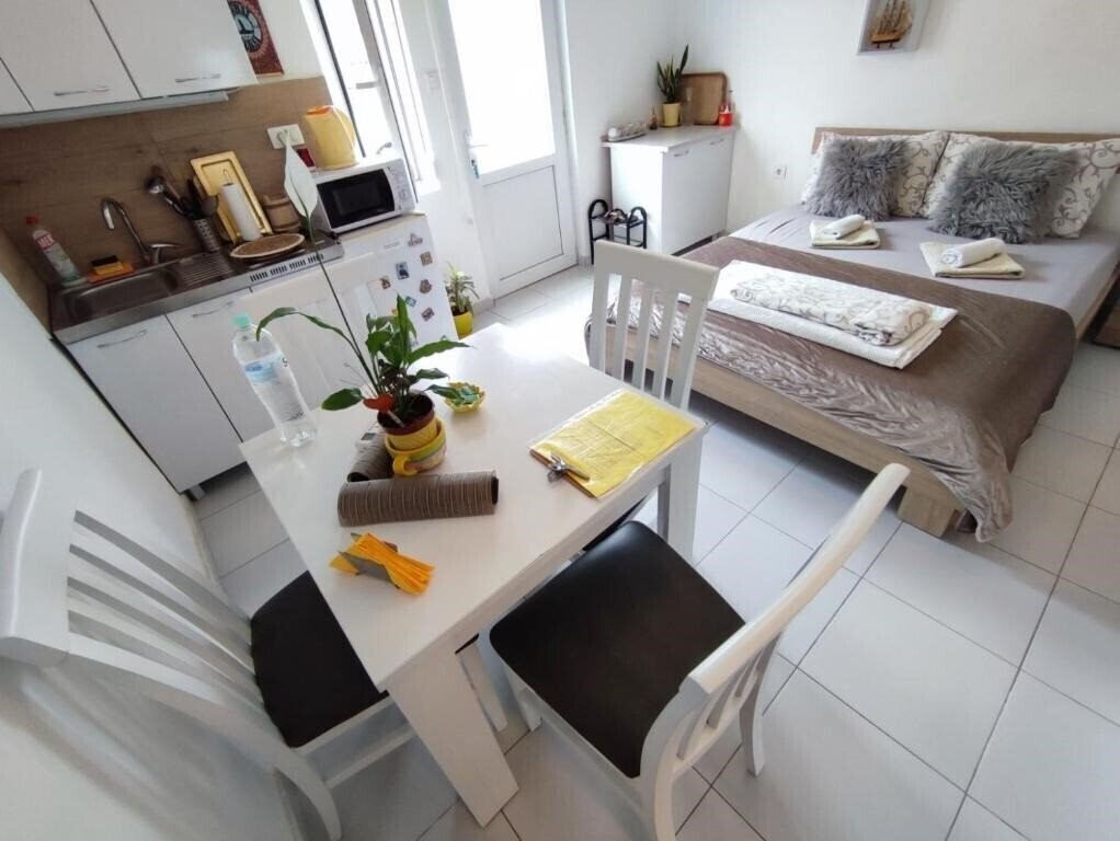 Отель Zeljka Apartments 3*