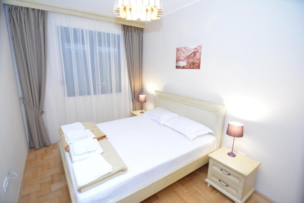Зображення Apartments Dobrotski Dvori 3*