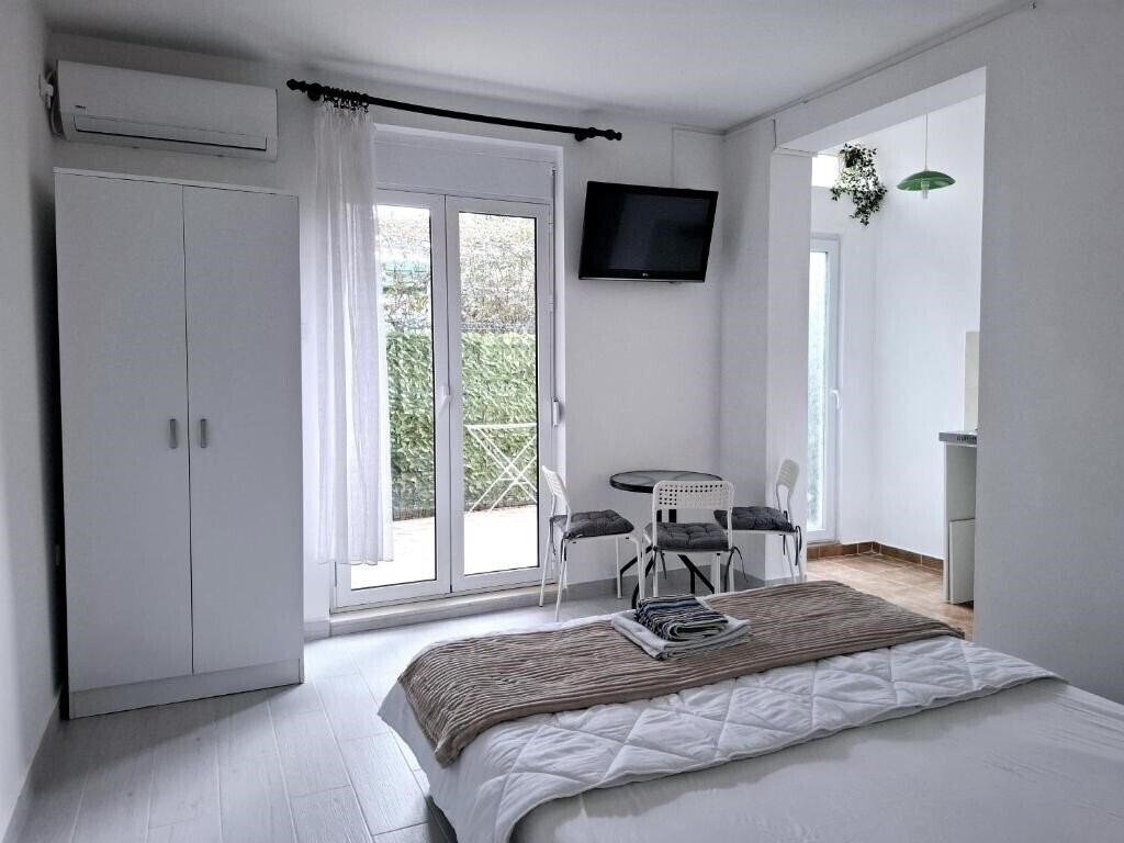 Фото Apartments «Kaludjerovic» 3*