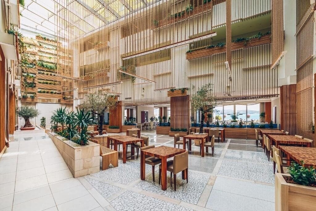 Фотографія Carine Hotel Park 4*