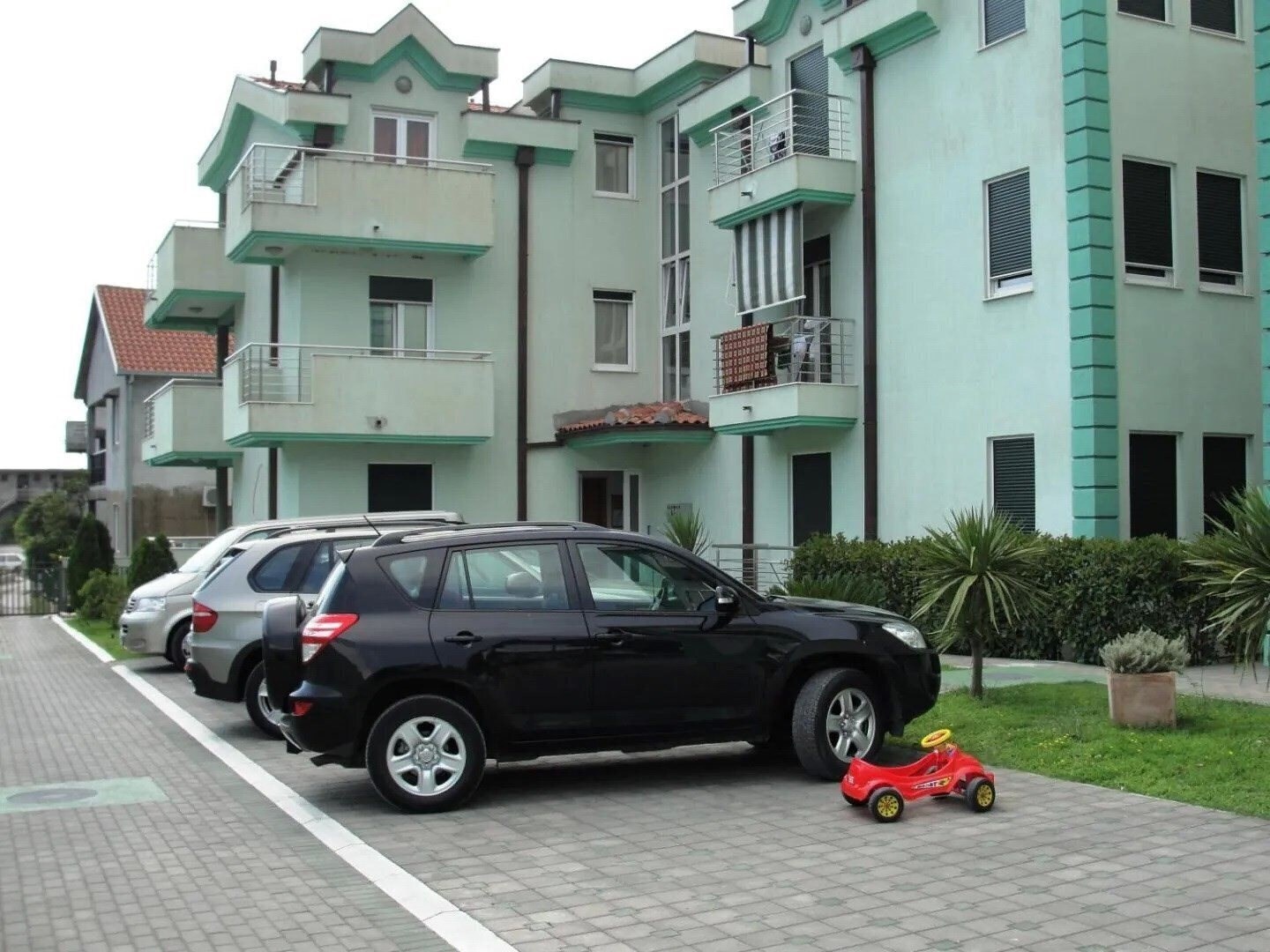Фото Apartment Vinograd 4*