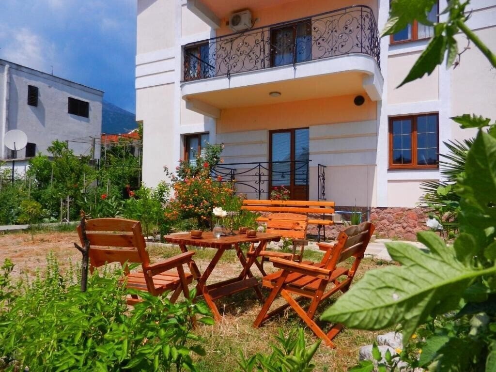 Готель Guest House Villa Leonardo 3*