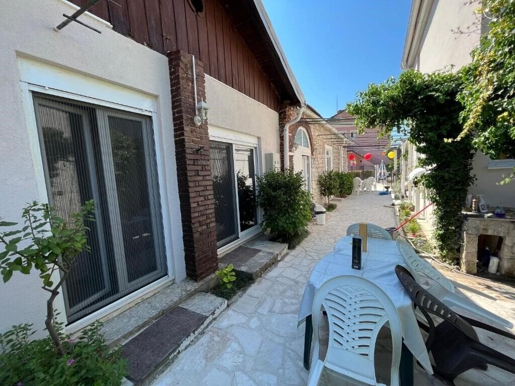 Готель Guesthouse Maric 4*
