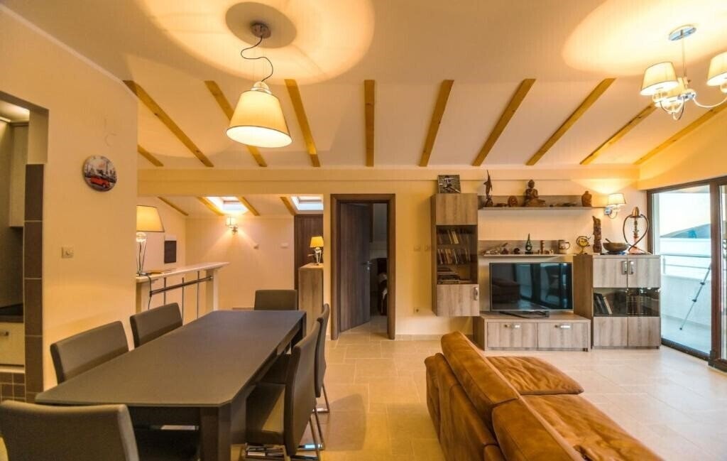 Картинка Twins Apartments 2*