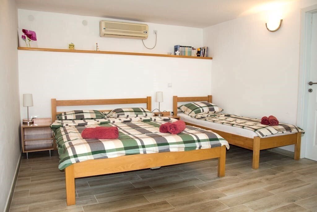 Картинка Studio Jelic 2*