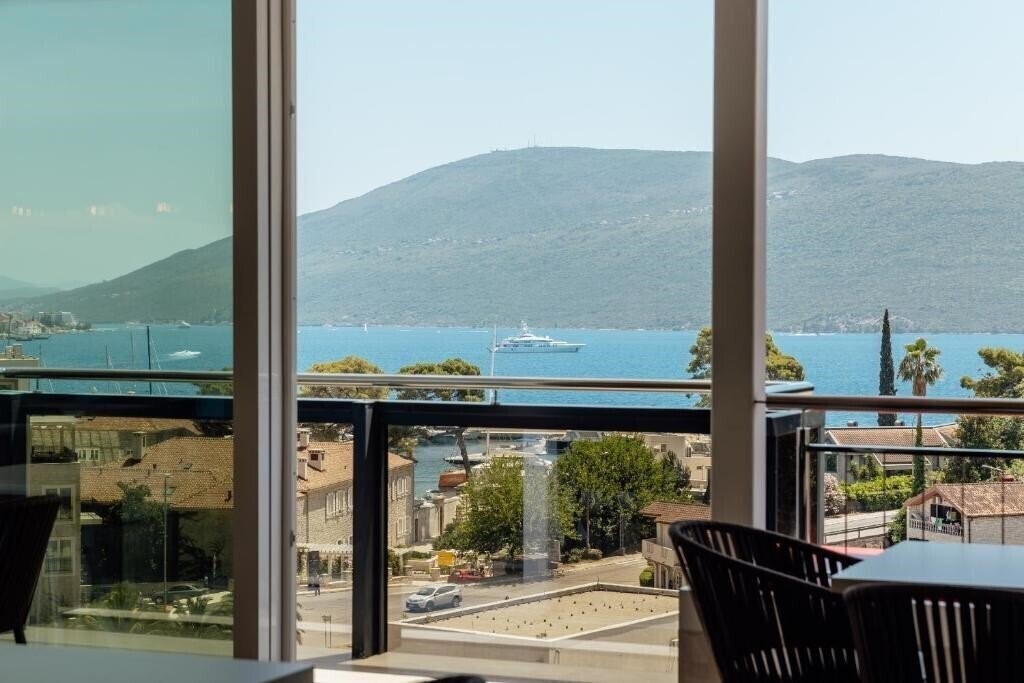 Отель Centar Novi Rooms 4*