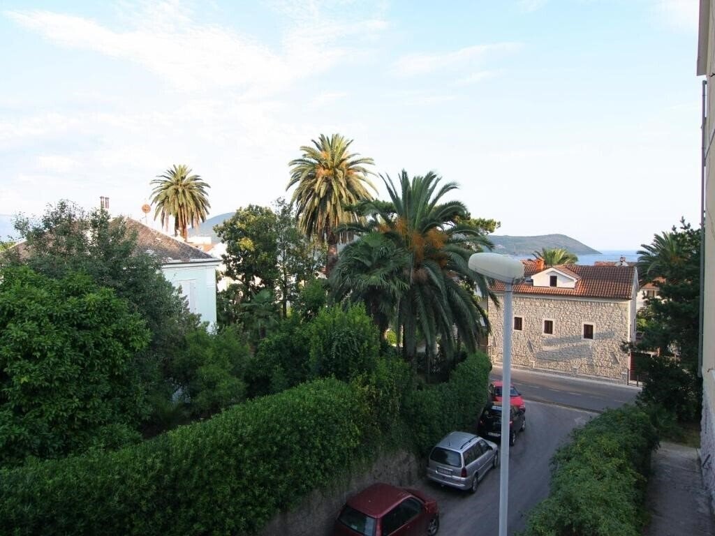 Фотография Apartments Jadran 3*