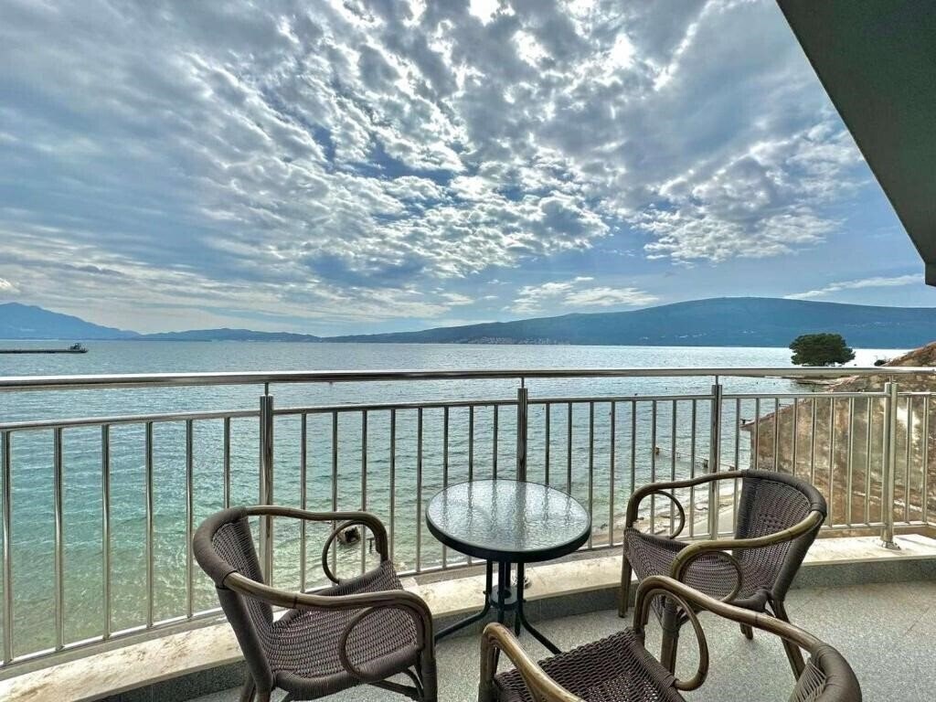 Картинка Seaside Apartments Zlokovic 3*