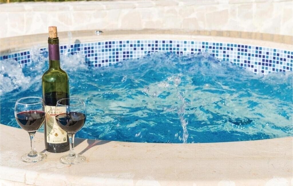 Изображение Villa Herceg Novi - Sunny Hill 3*