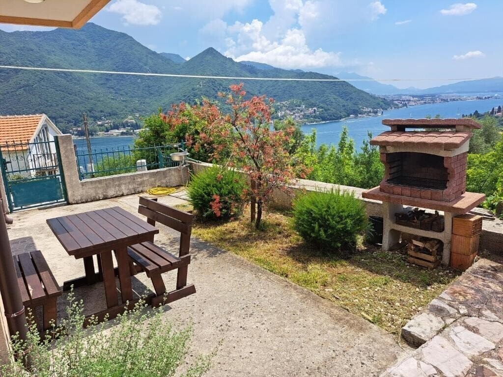 Отель Holiday Homes Sunny Hill Kamenari 3*
