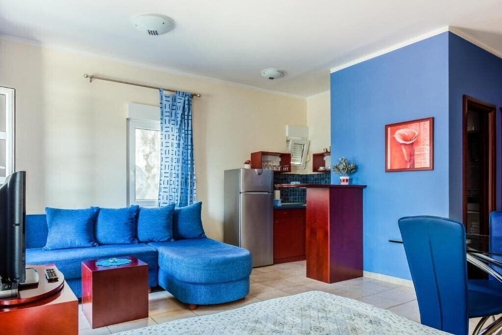 Фотографія Villa Kezman 4*