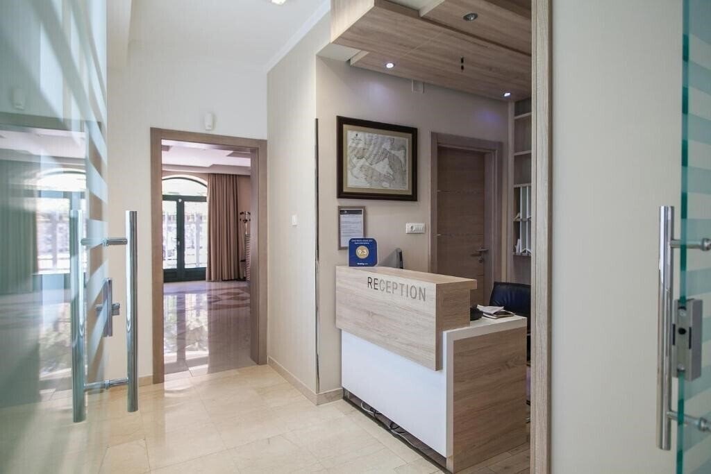 Готель Apartments Grifone Lux 4*