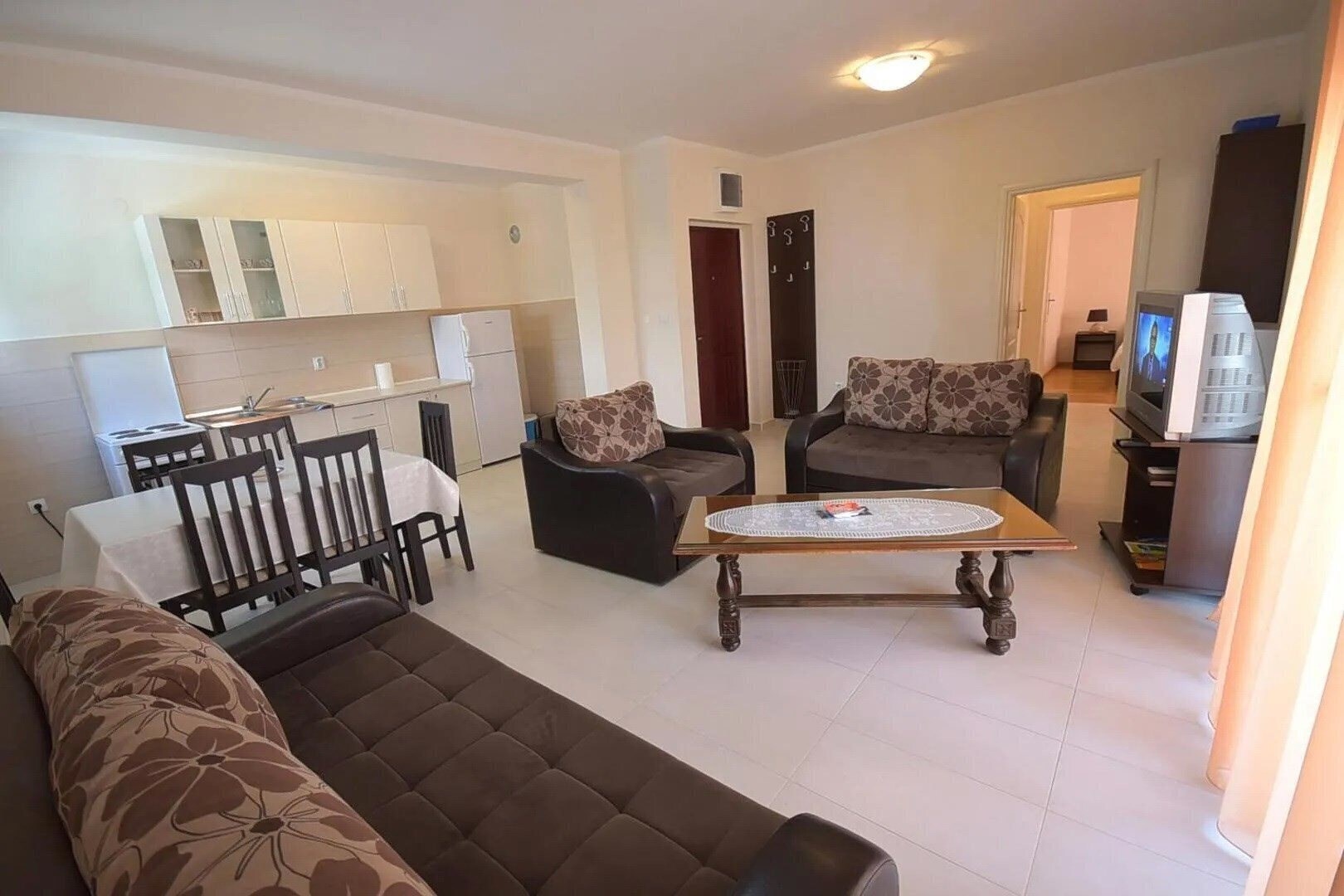Фото Adriatic Apartments Igalo 4*