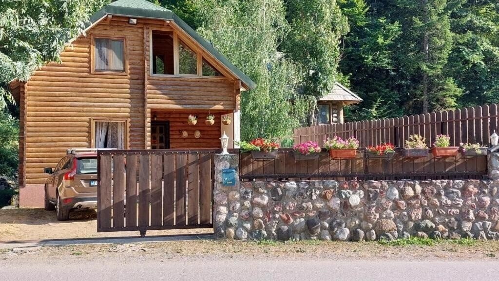 Готель Log House Tara 3*