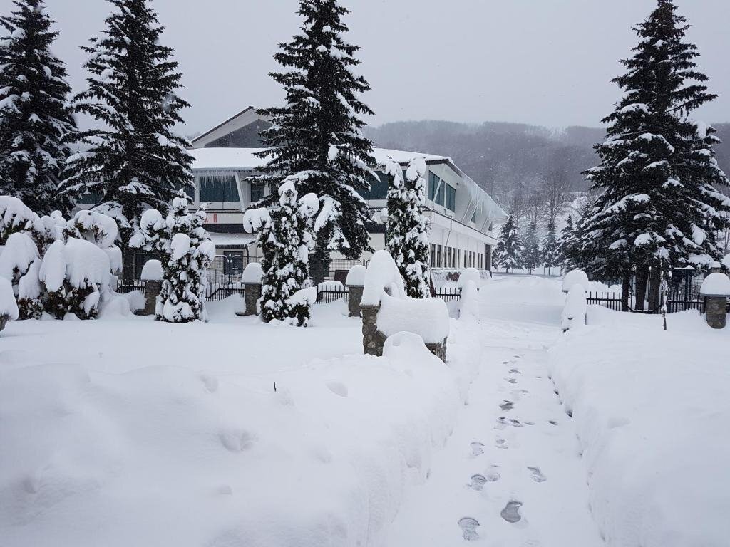Фото Apartments «Stone Lodge» 4*