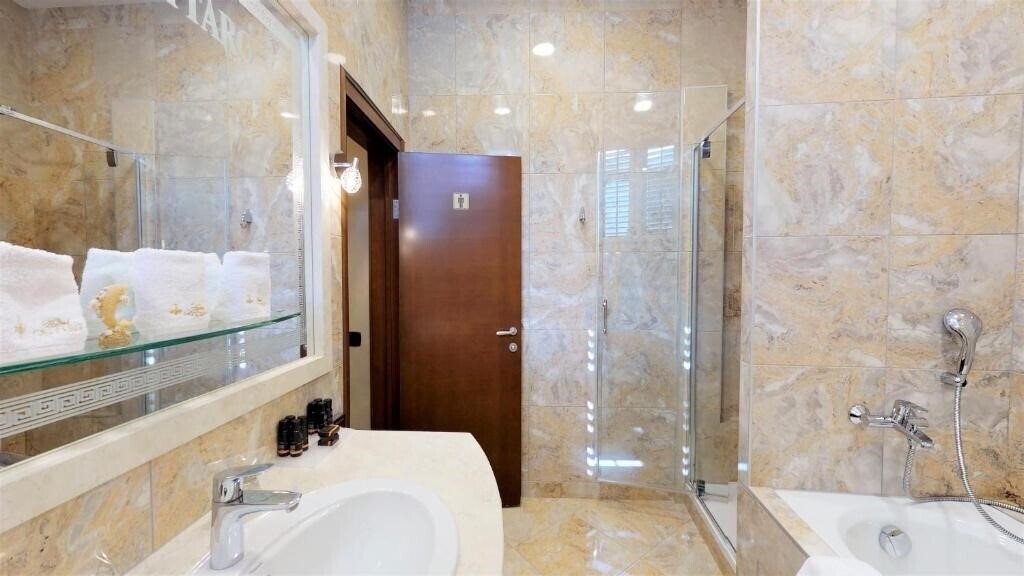 Фотографія Cattaro 4*