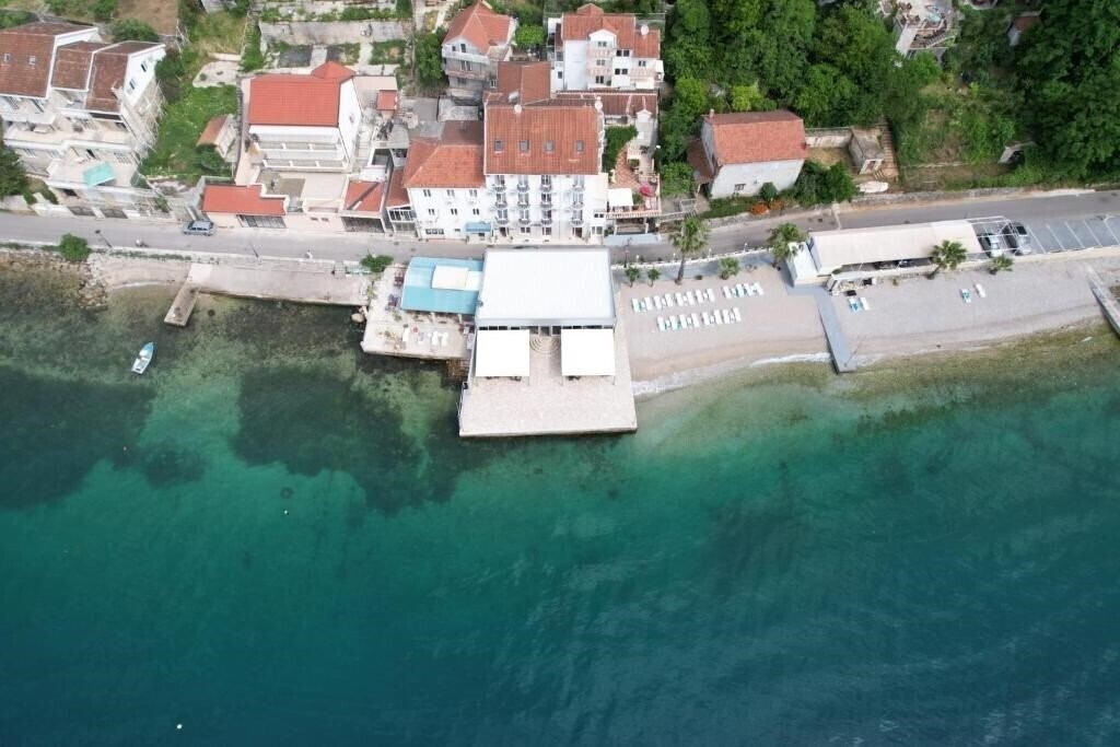 Фото Azzurro Bijela 4*