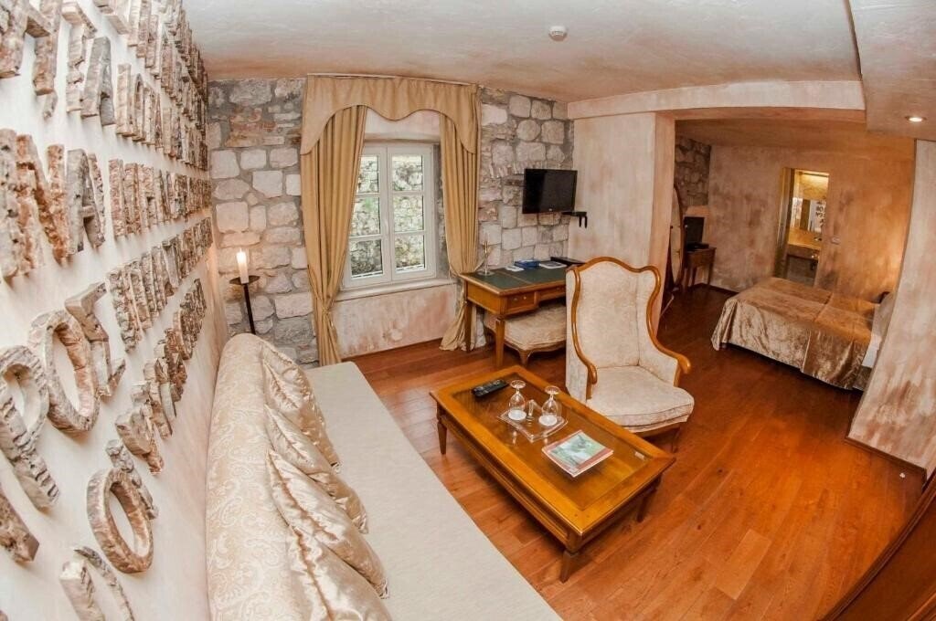 Зображення Astoria Kotor 4*
