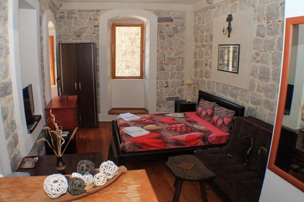 Фотографія Popovic Old Town Apartments 3*