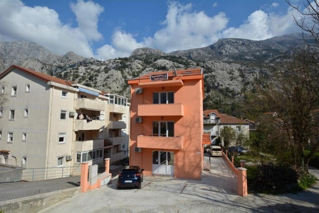 Отель Apartments Marinero 4*