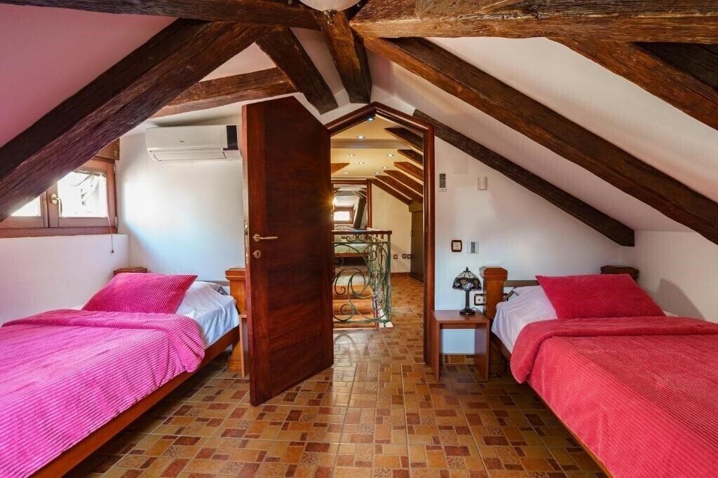 Зображення Wine House Hotel 3*
