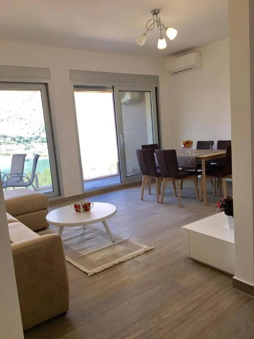 Фотография M&H Apartment 4*