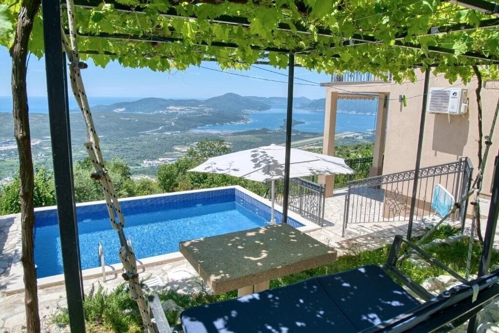 Фото Paradiso Apartments 3*