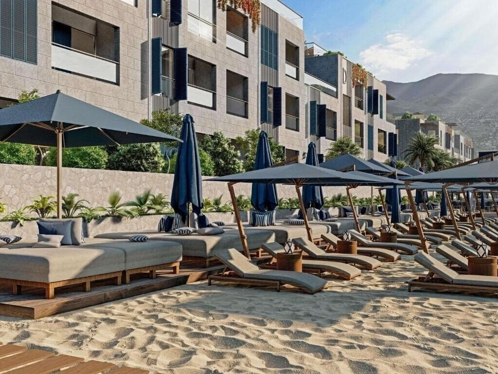 Готель Movenpick Hotel & Residences Teuta Kotor Bay 5*